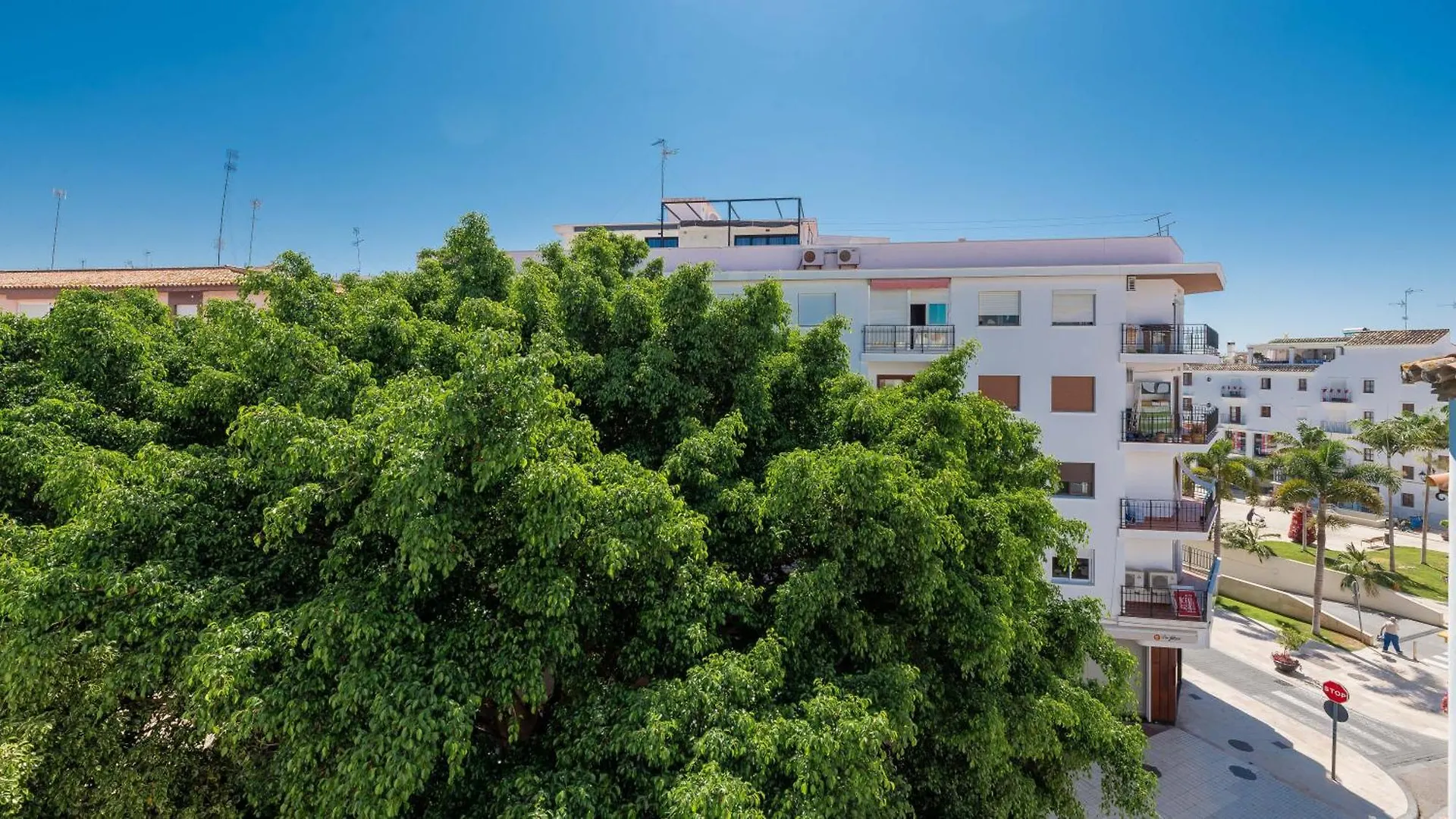 Chic Uurban Oasis In Estepona Apartment