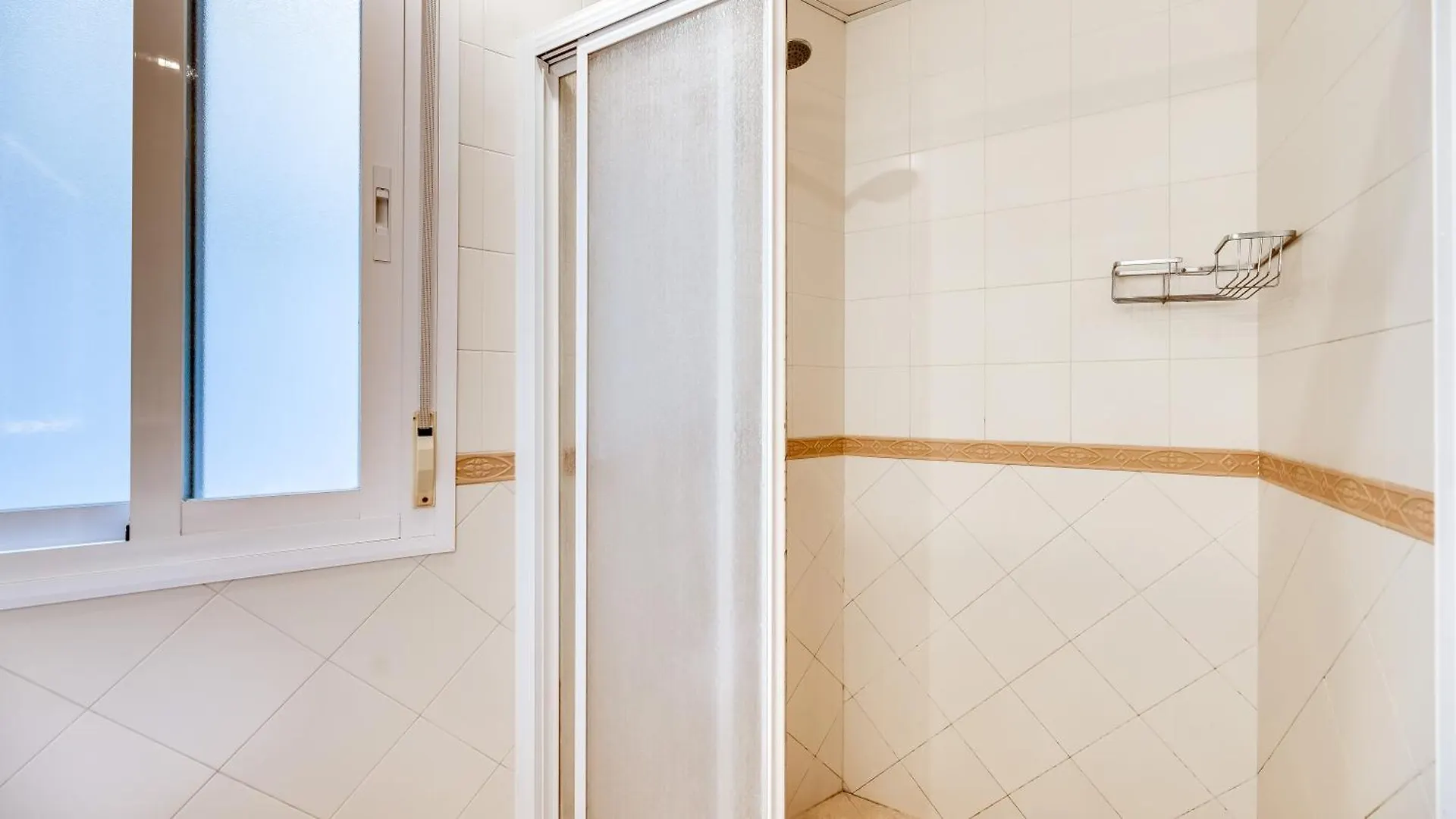 Chic Uurban Oasis In Estepona Apartamento