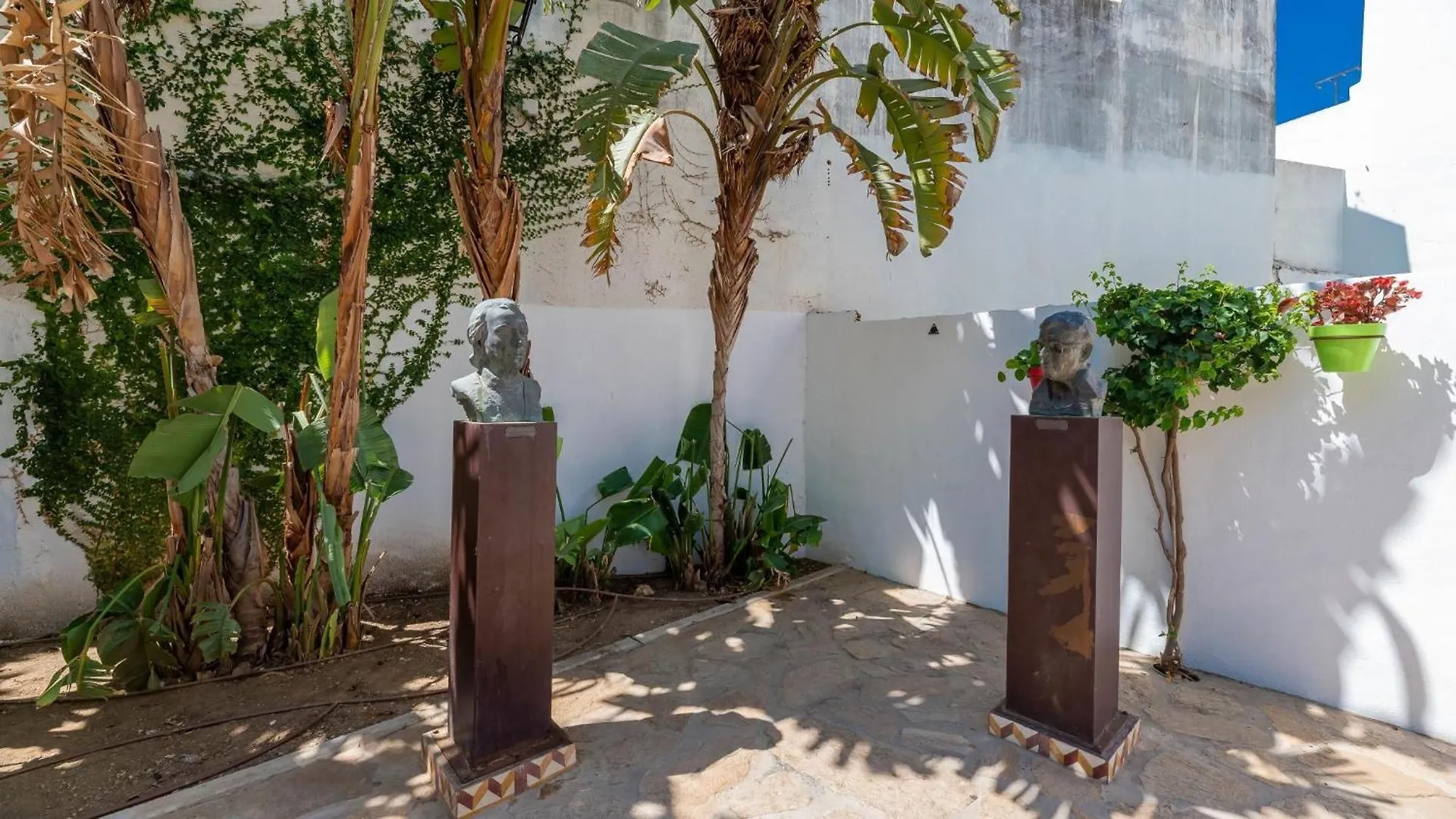 Chic Uurban Oasis In Estepona Apartman